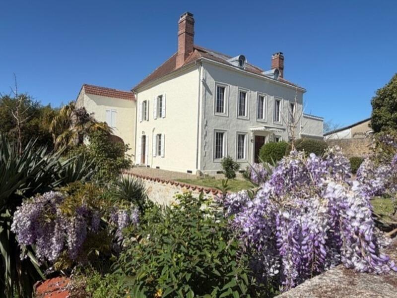 Maison de maîtres - 372 m² - 10 pièces