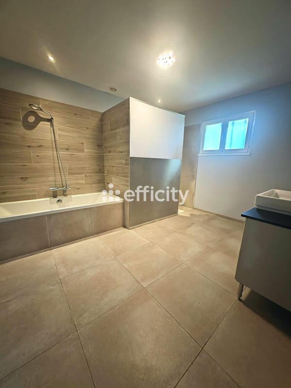 Longère - 194 m² - 6 pièces