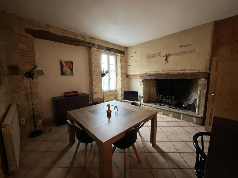 Maison - 259 m² - 9 pièces