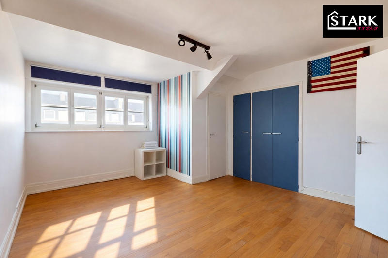 Appartement - 110 m² - 4 pièces