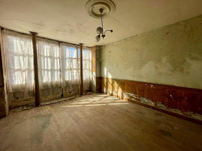 Maison - 150 m² - 9 pièces