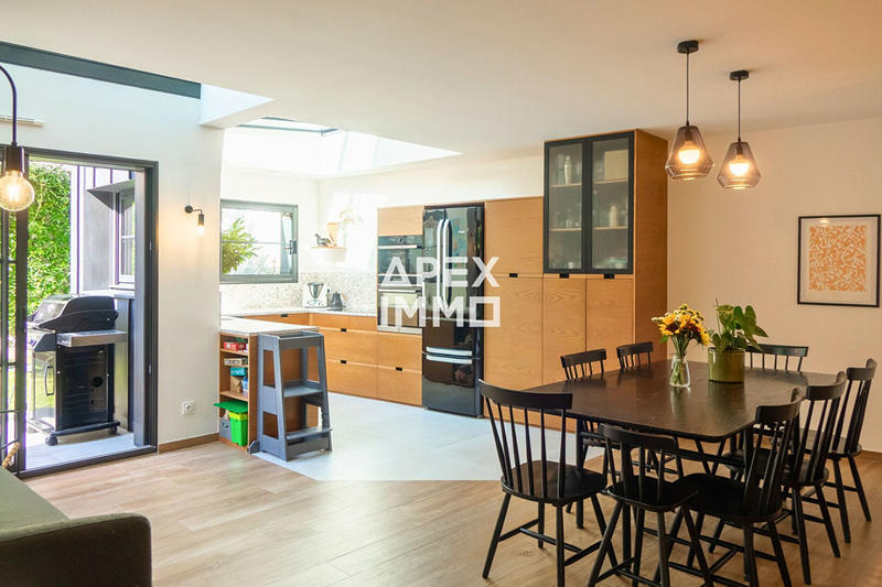 Maison d'architecte - 180 m² - 8 pièces