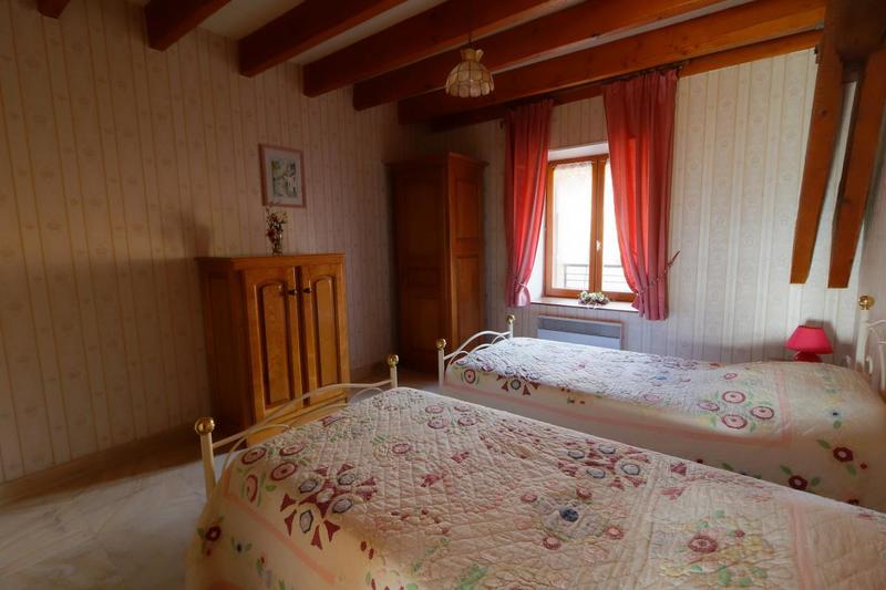 Maison - 149 m² - 7 pièces