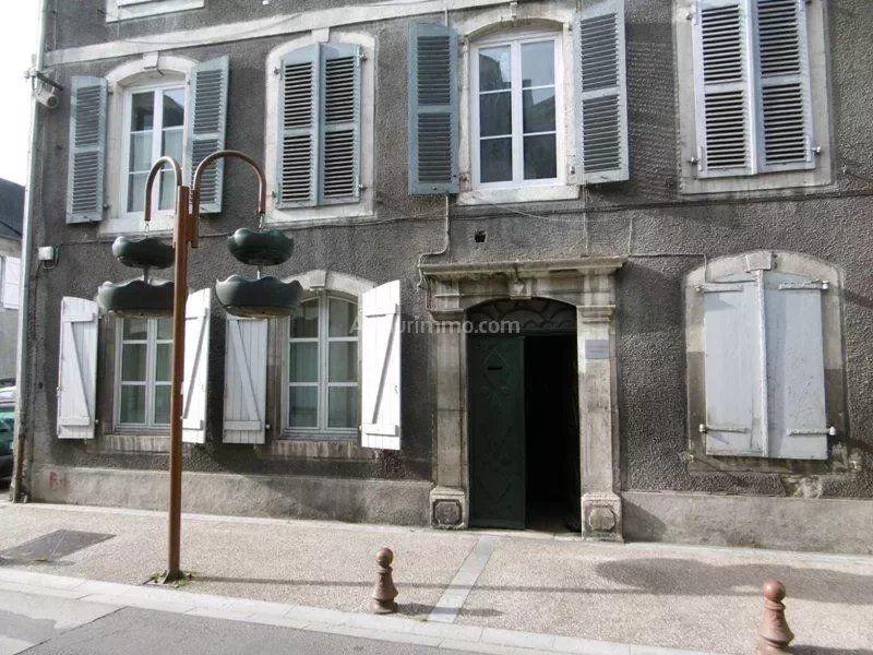 Maison - 212 m² - 8 pièces