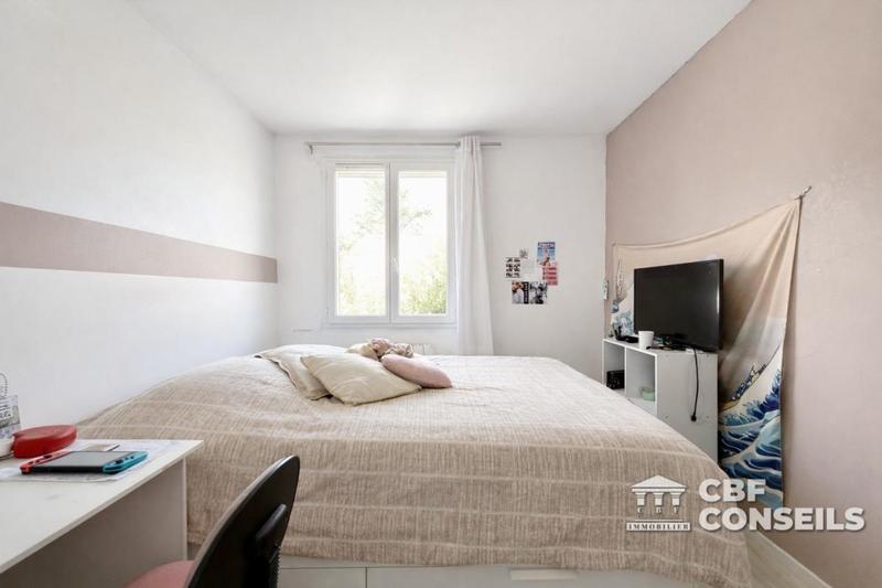 Maison - 80 m² - 5 pièces