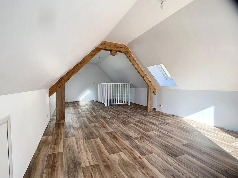 Maison - 99 m² - 4 pièces