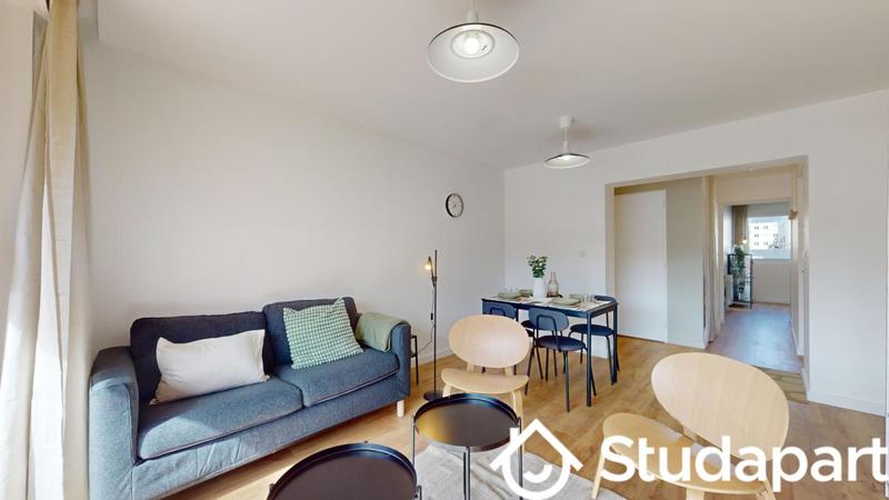 Chambre - 9 m² - 1 pièce