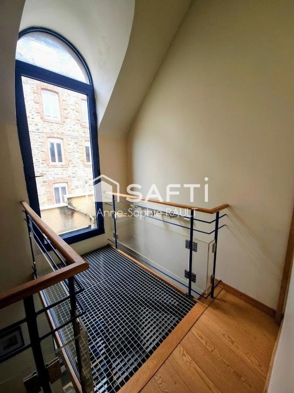 Maison - 171 m² - 6 pièces