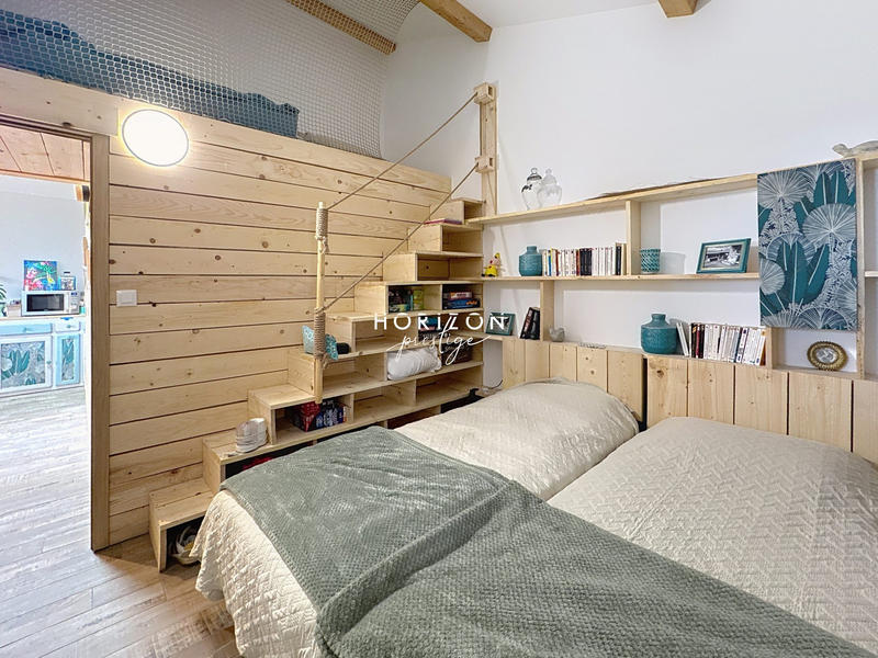 Maison ancienne - 540 m² - 13 pièces