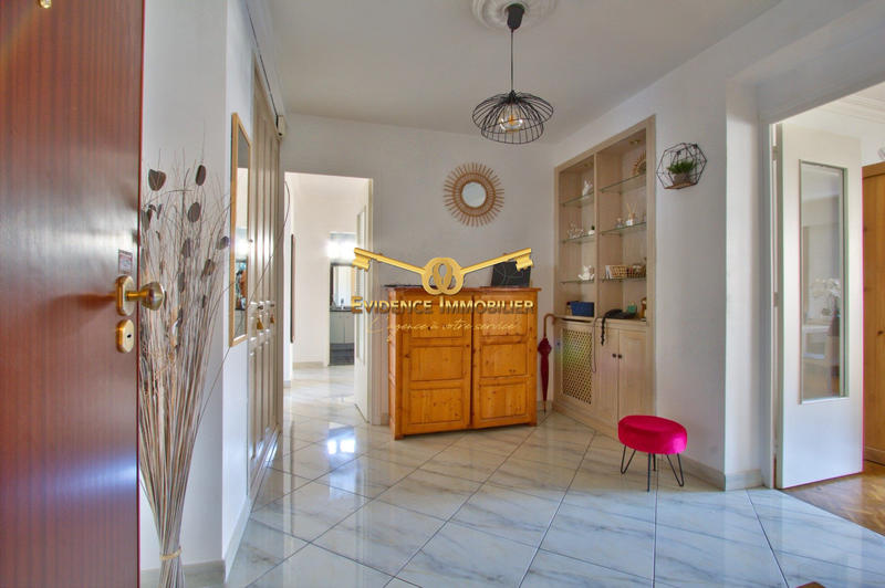 Appartement - 134 m² - 5 pièces