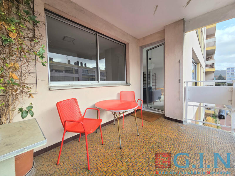 Appartement - 97 m² - 4 pièces