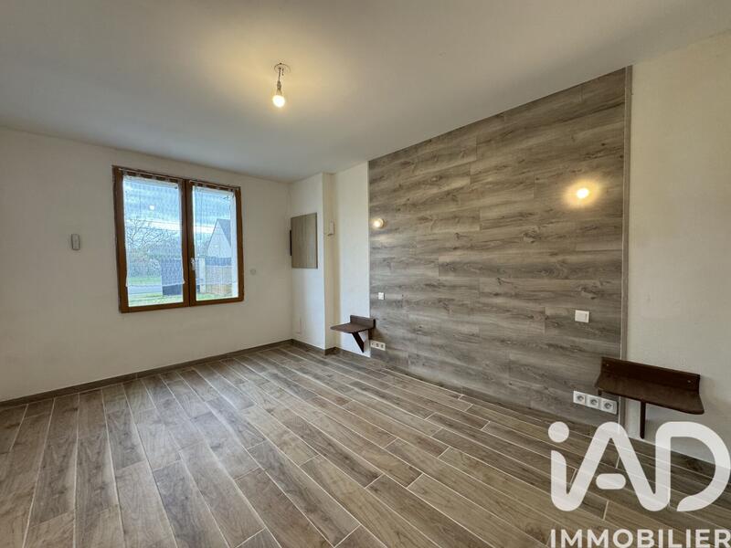 Maison - 197 m² - 9 pièces