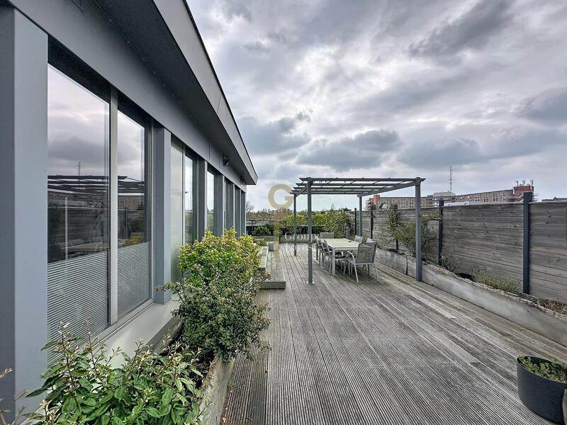 Appartement - 136 m² - 5 pièces