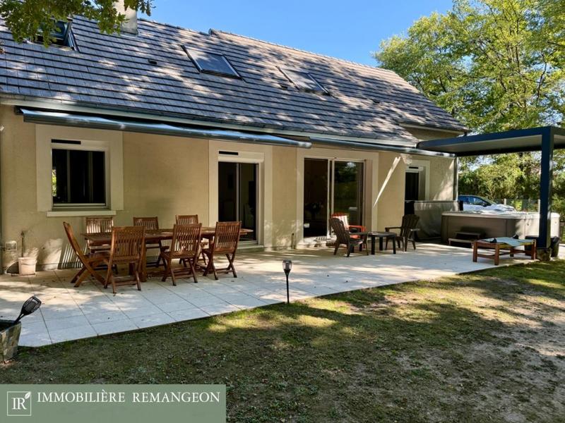 Maison de village - 135 m² - 6 pièces