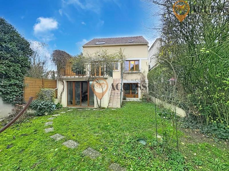 Maison - 96 m² - 6 pièces