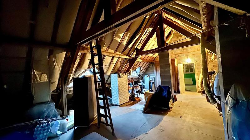 Maison - 97 m² - 5 pièces