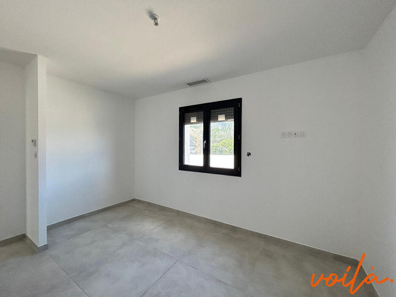 Maison - 99 m² - 4 pièces