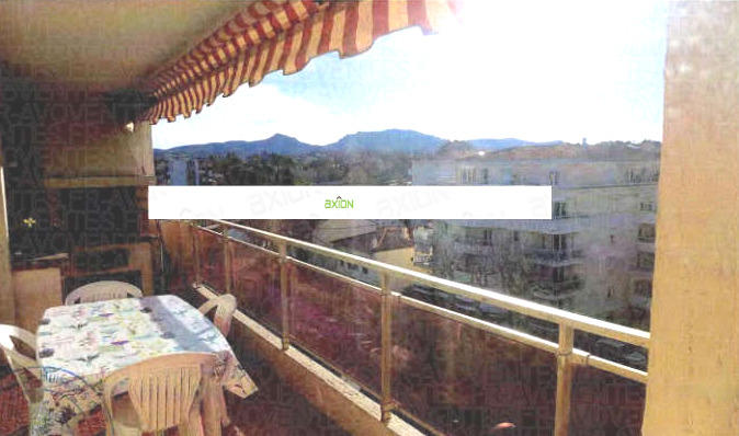 Studio - 76 m² - 3 pièces