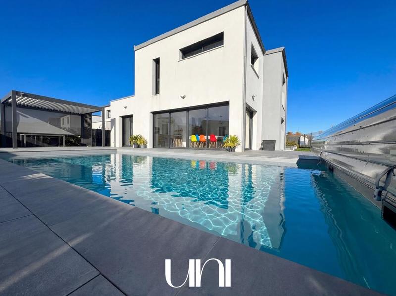 Maison - 178 m² - 6 pièces