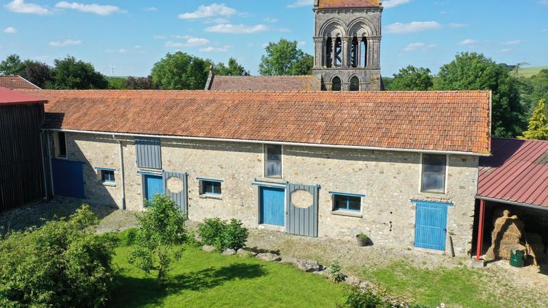 Maison - 400 m² - 16 pièces