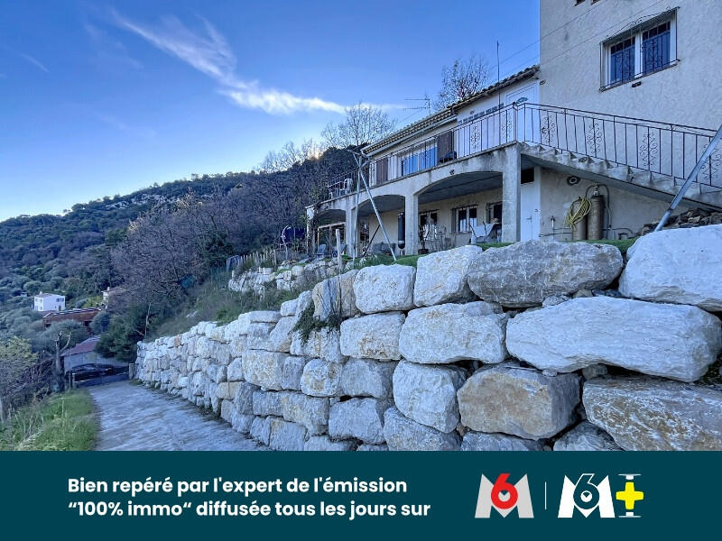 Maison - 195 m² - 8 pièces