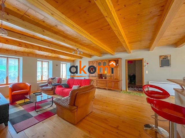 Maison - 249 m² - 8 pièces