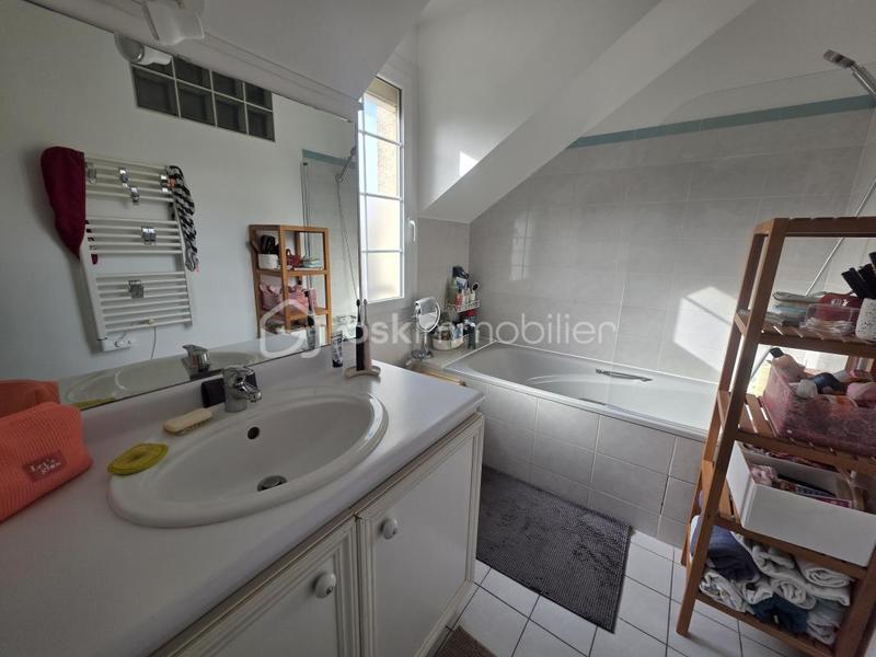 Maison - 103 m² - 4 pièces