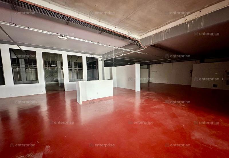 Local commercial - 892 m²