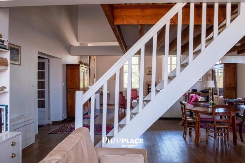 Maison - 292 m² - 9 pièces