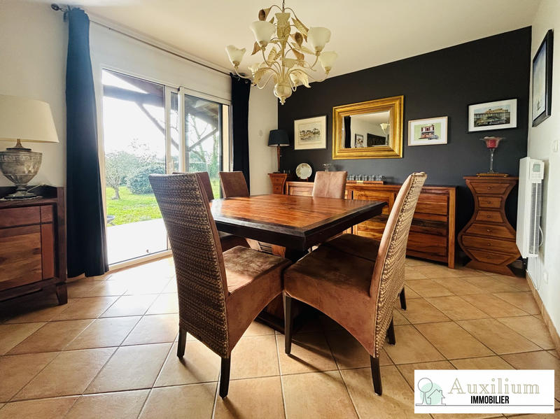 Maison - 146 m² - 6 pièces