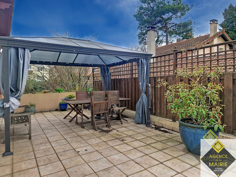 Maison - 87 m² - 5 pièces