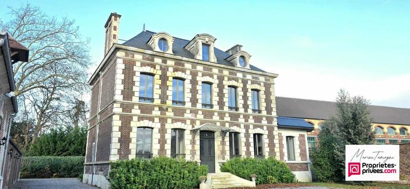 Maison - 403 m² - 11 pièces