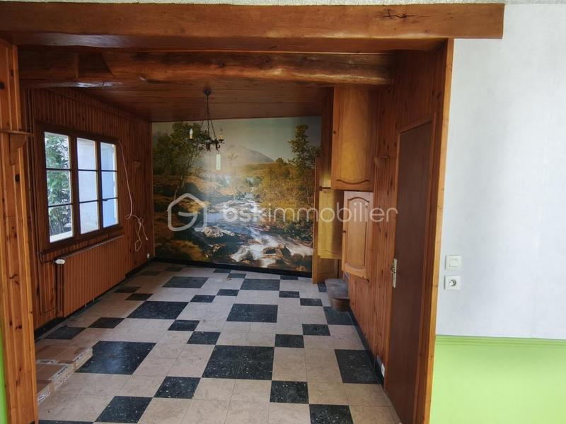 Maison - 99 m² - 5 pièces