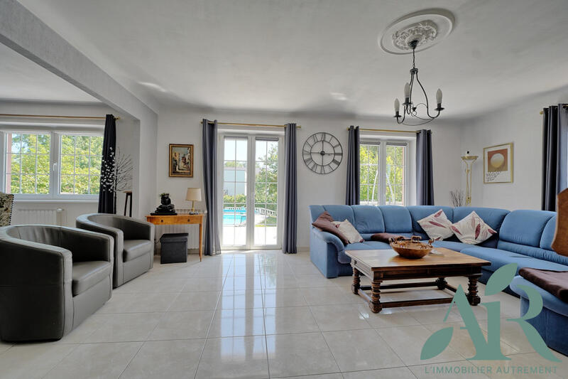 Maison - 135 m² - 6 pièces