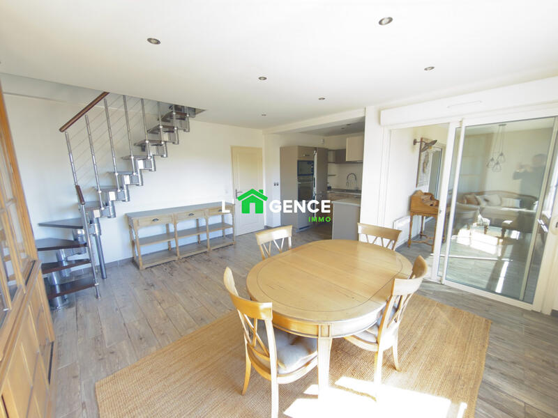 Appartement - 65 m² - 3 pièces