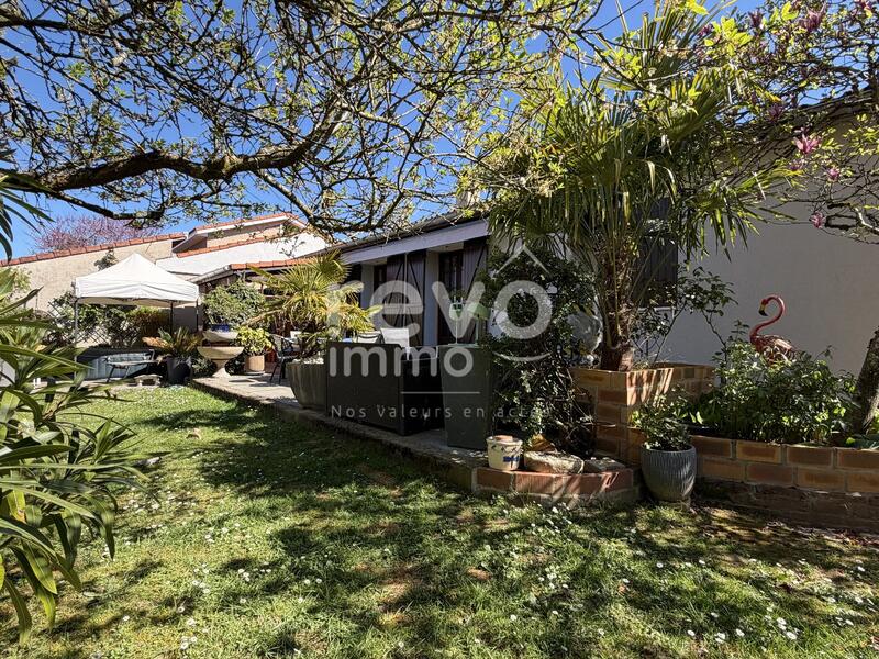 Maison - 100 m² - 4 pièces