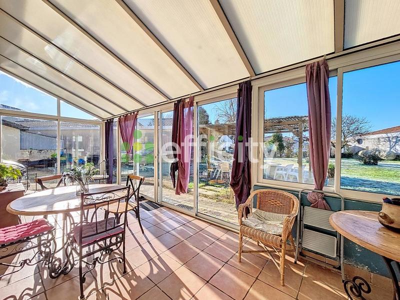 Maison - 200 m² - 7 pièces