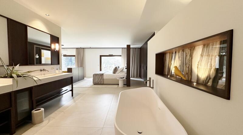 Propriété - 799 m² - 10 pièces