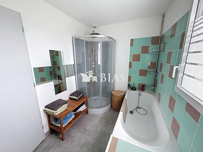 Maison - 159 m² - 7 pièces