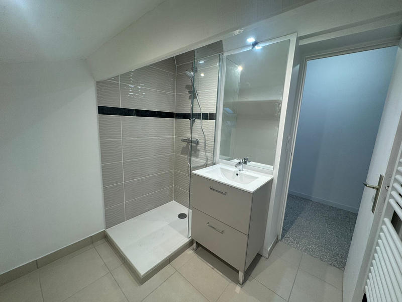 Appartement - 60 m² - 2 pièces