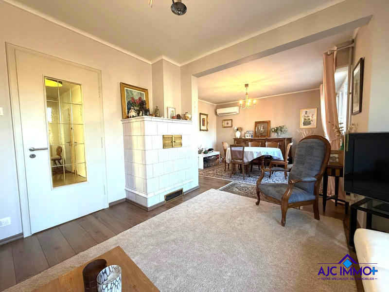 Maison - 135 m² - 6 pièces