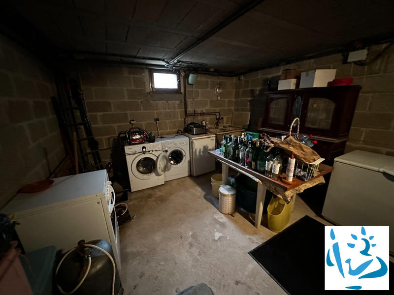 Maison - 187 m² - 8 pièces