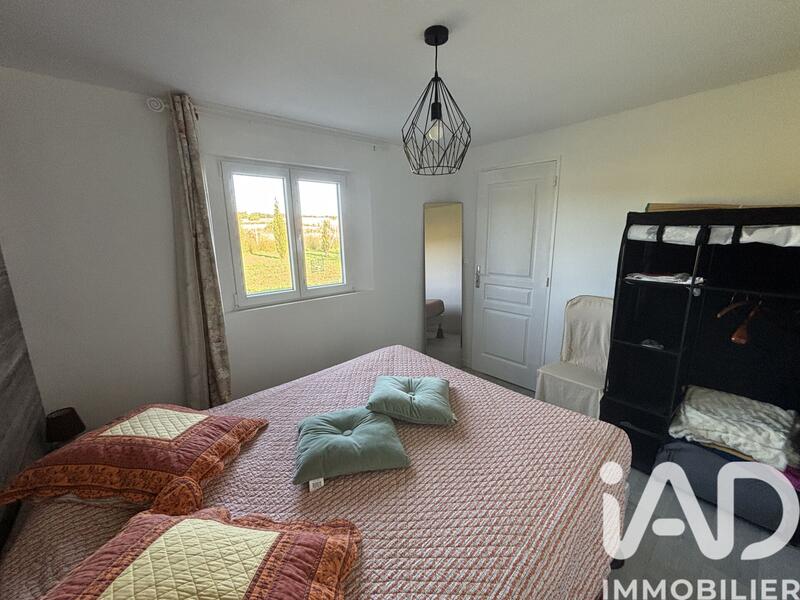 Maison - 122 m² - 6 pièces