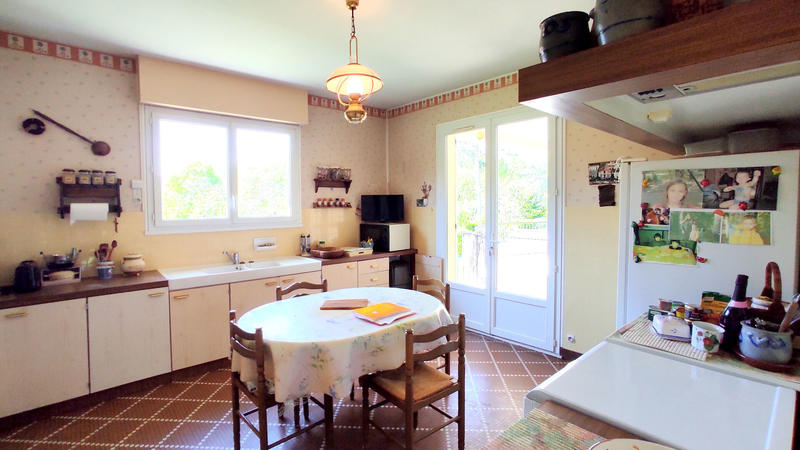 Maison - 289 m² - 8 pièces