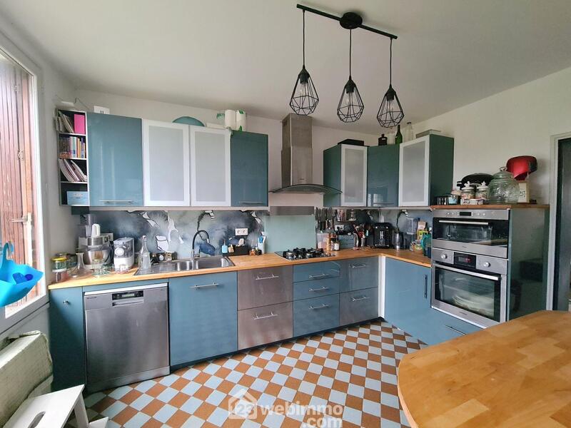 Maison - 142 m² - 6 pièces