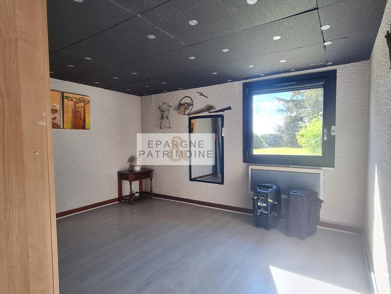 Maison - 110 m² - 6 pièces