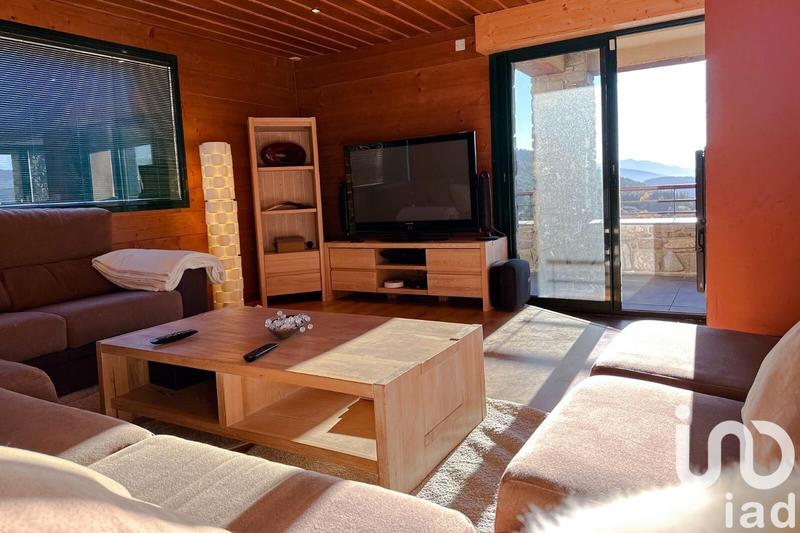 Appartement - 185 m² - 8 pièces