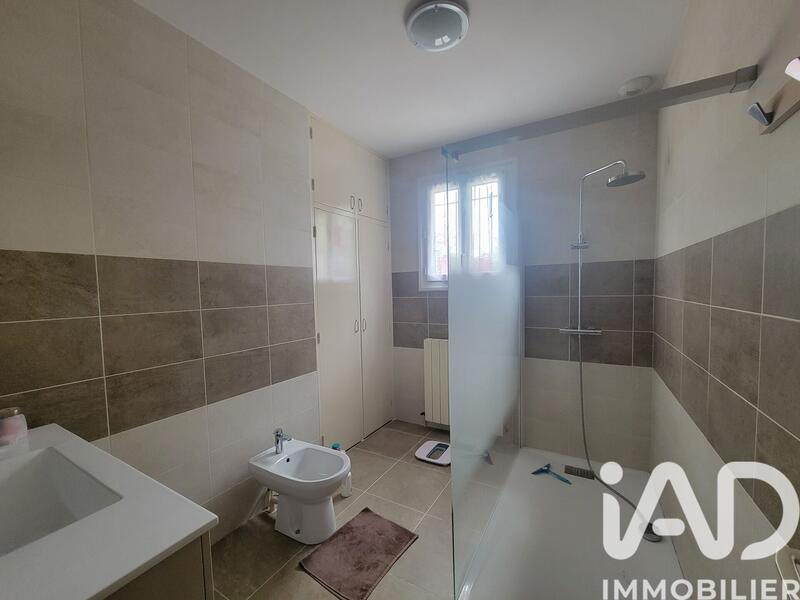 Maison - 180 m² - 5 pièces