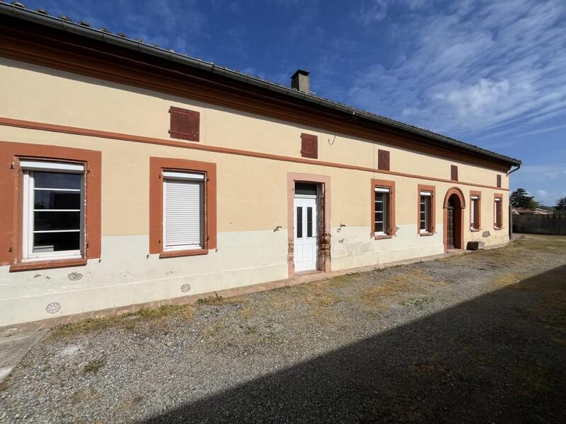 Maison - 215 m² - 8 pièces