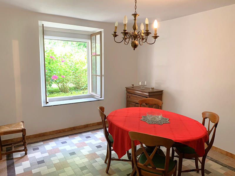 Maison - 170 m² - 5 pièces